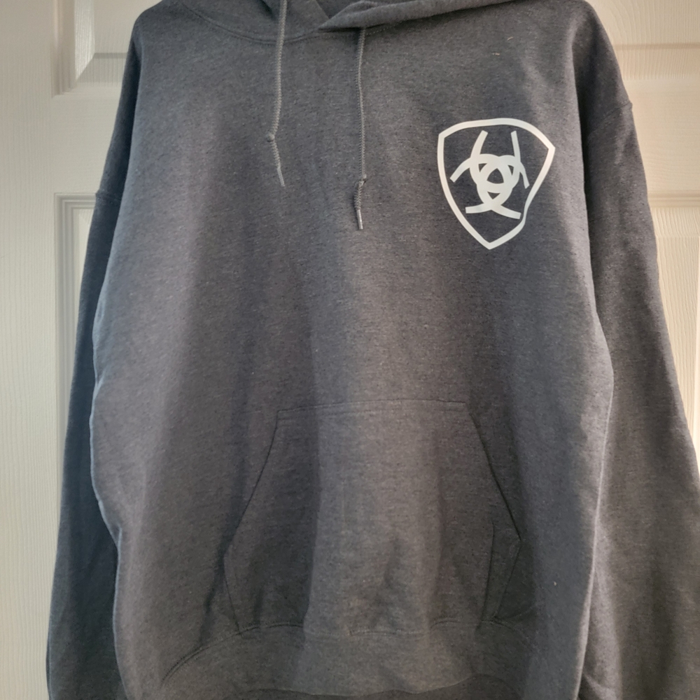 Mens  Ariat Size Large Grey Hoodie.